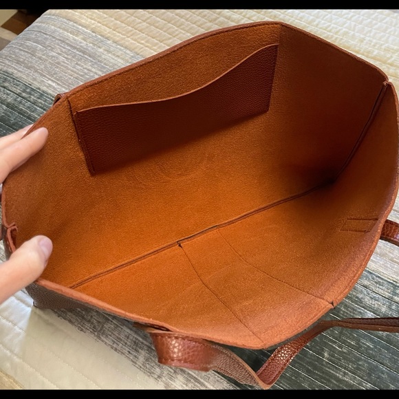 Vince Camuto vegan leather tote - Picture 6 of 6